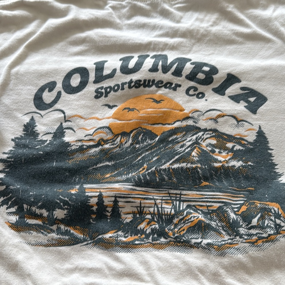 Columbia Adventure Graphic Tees